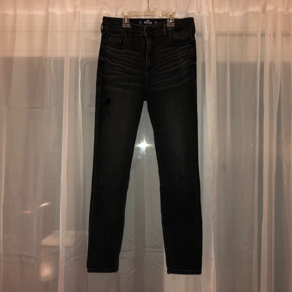 Black high waisted jeans
